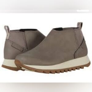 MERRELL ALPINE CHELSEA BOOTS